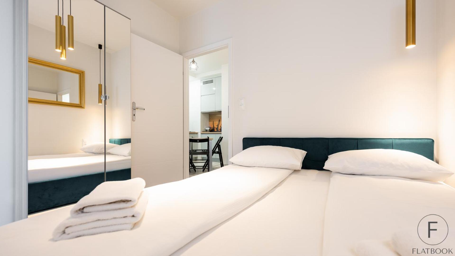 Flatbook City Centre Apartaments Parking — Photos 1